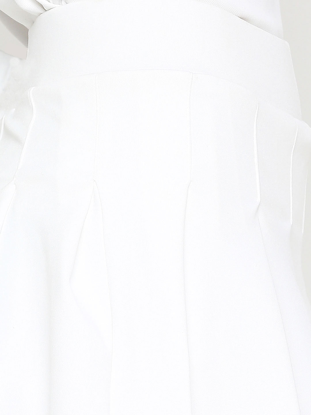 Women&#39;s White &amp; Black Tennis Skort - 6